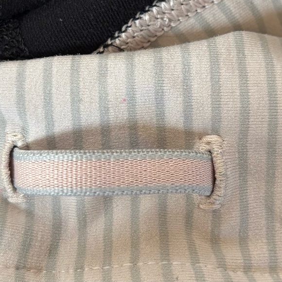 Lululemon Women’s  Black Slalom Stripe Can’t Stop Pant Leggings Sz 4 - Picture 7 of 7